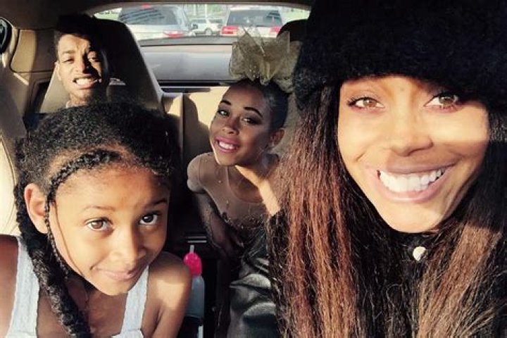 Unveiling The Fathers Of Erykah Badu's Children: Unlocking The Mystery
