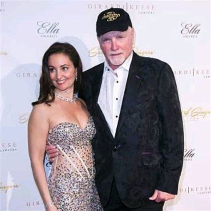 Uncover The Secrets: Mike Love's Spouse Revealed!