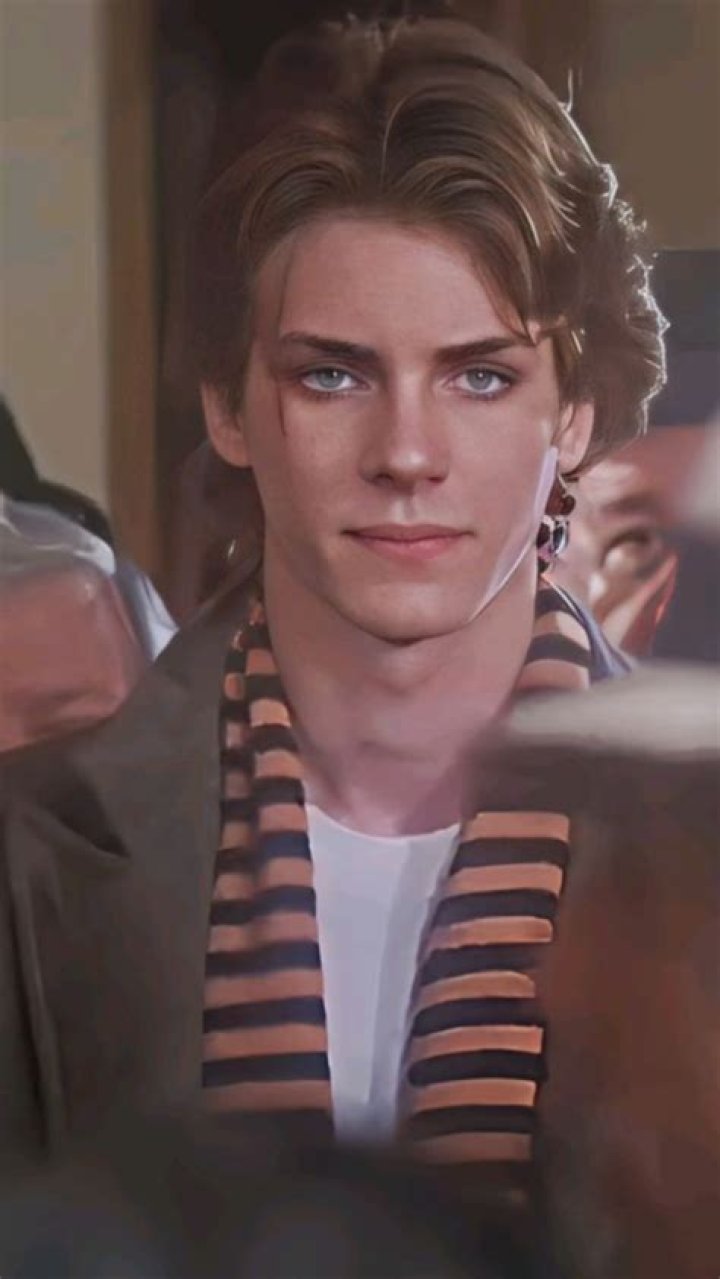 Unveiling The Extraordinary Journey Of Young Eric Roberts